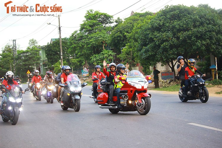 Hang tram xe moto khung do ve “chao lua” Quang Tri-Hinh-12